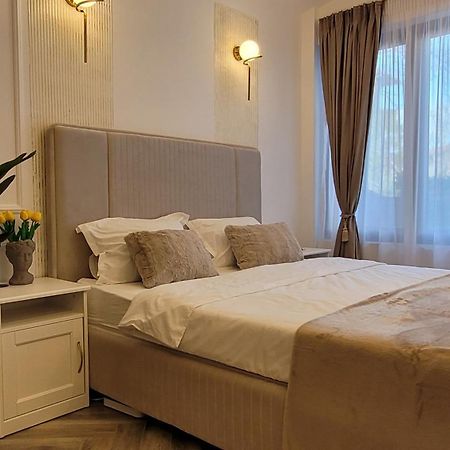 Luxury Mansion Lejlighed Bukarest Eksteriør billede