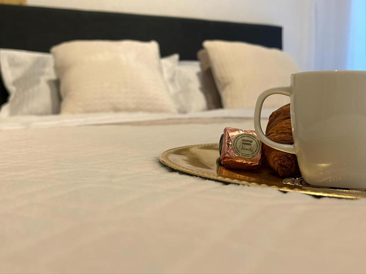 Luxury Mansion Lejlighed Bukarest Eksteriør billede