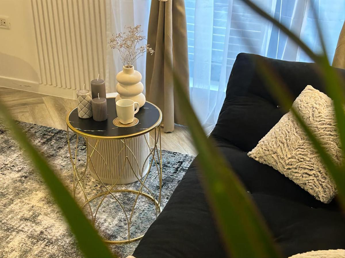 Luxury Mansion Lejlighed Bukarest Eksteriør billede